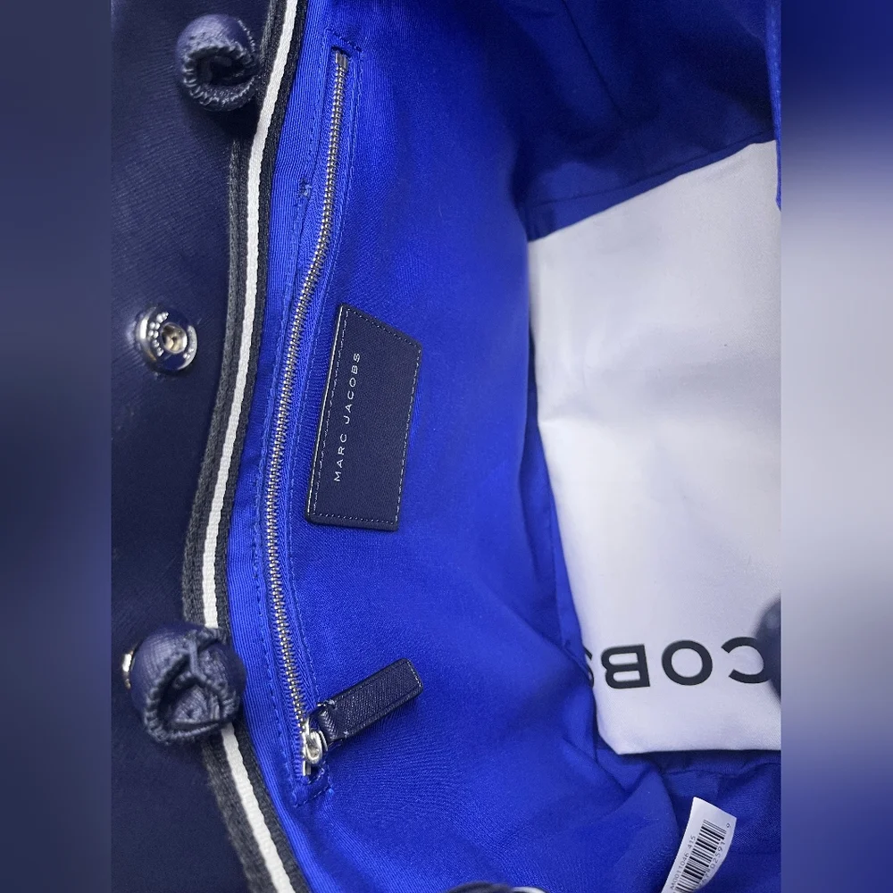 (Sold)Marc Jacobs Navy Blue Tote Bag - Picture 6 of 10